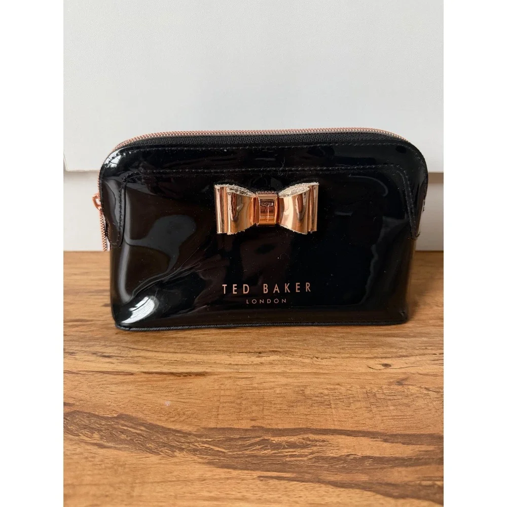 Ted Baker Aimee Black Patent Makeup Bag Cosmetic Pouch Rose Gold Curved Bow